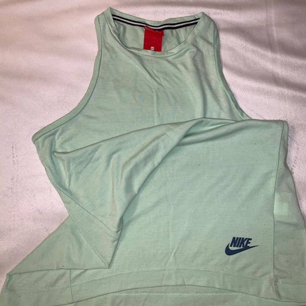 Nike teal workout top